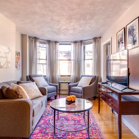 Apartment Spacious In North End *