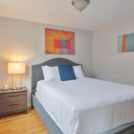 Apartment Entire Near Wharf *
