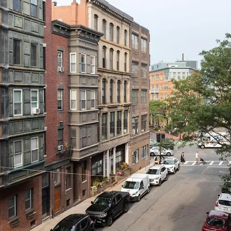 Entire Near Wharf Apartment