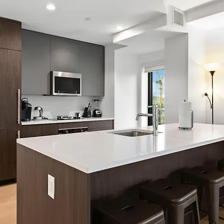Chic 2br 2ba Retreat In The Heart Of Fenway Park