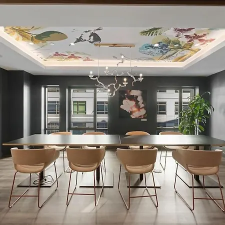 Chic 2br 2ba Retreat In The Heart Of Fenway Park * Boston