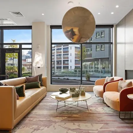 Chic 2br 2ba Retreat In The Heart Of Fenway Park