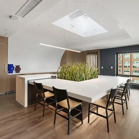 Apartment Chic 2br 2ba Retreat In The Heart Of Fenway Park Boston