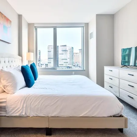Private Downtown Near Harbor *