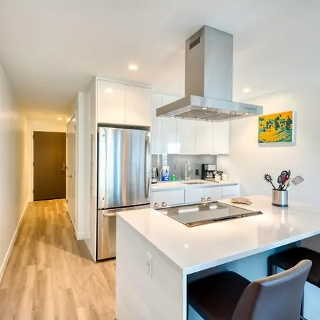 Luxury With Views Apartment