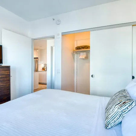Luxury With Views Apartment