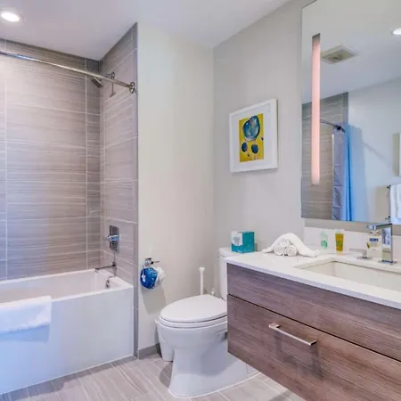 Spacious Back Bay Apartment