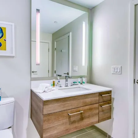 Spacious Back Bay * Boston