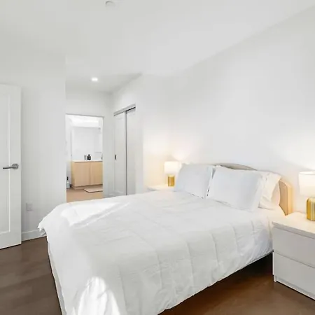 Fancy 2br 2ba Fenway Apartment Boston