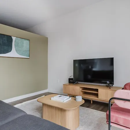 Apartment Blueground Revere Gym Pool Wd Lounge Bos-1100