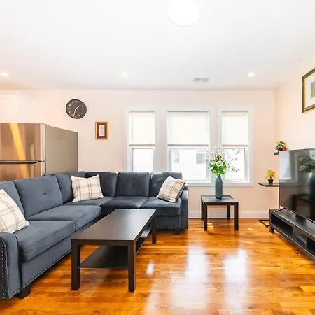 30-3 - 3br - Cozy Near Franklin Park Zoo Apartment *