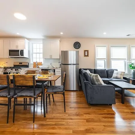 30-3 - 3br - Cozy Near Franklin Park Zoo Apartment Boston