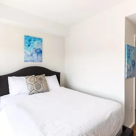Apartment Luxury Apt With Gym - 345-861 Boston