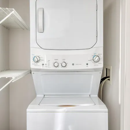 East Cambridge 1br W Wd Gym Nr Lechmere T Bos-862
