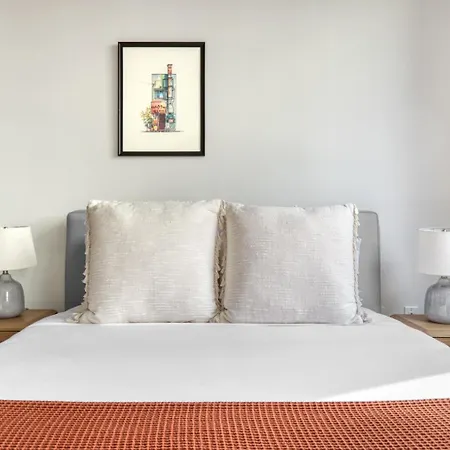 East Cambridge 1br W Wd Gym Nr Lechmere T Bos-862 *