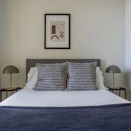 Back Bay 1br W Gym Wd Nr Shopping Bos-925 Apartment