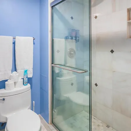 Brownstone Townhouse In Fenway *