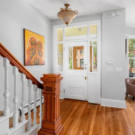 Brownstone Townhouse In Fenway