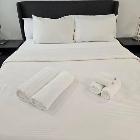 Homestay Beautiful Bedroom - New Renovation *