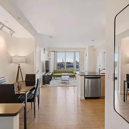 Tranquil 2 Bedroom 2ba With Stunning Views * Boston