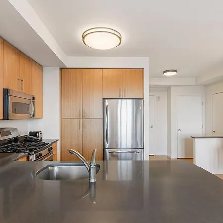 Tranquil 2 Bedroom 2ba With Stunning Views Apartment Boston