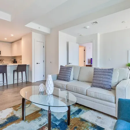 Luxury With Kitchen And Pool *