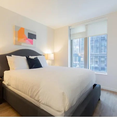 Apartment Chic Seaport With Pool