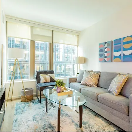 Chic Seaport With Pool * Boston