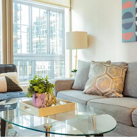 Chic Seaport With Pool