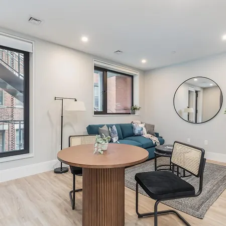Symphony By Thatch Apartment