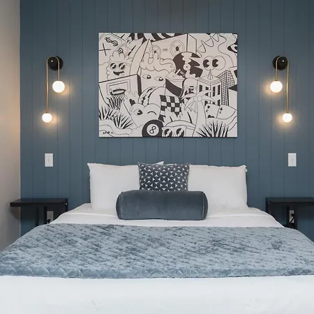 Symphony By Thatch Apartment *