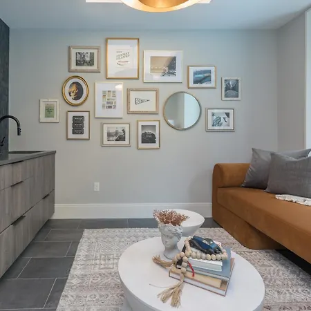 Symphony By Thatch Apartment