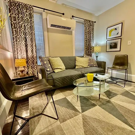 Apartment Beautiful 3br 3ba Duplex Parking Location