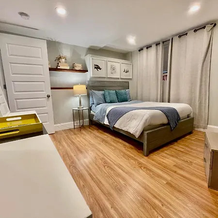 Beautiful 3br 3ba Duplex Parking Location Apartment Boston