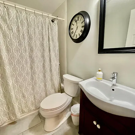 Beautiful 3br 3ba Duplex Parking Location Boston