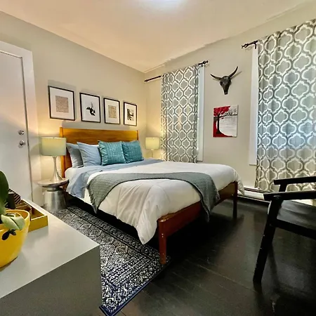 Beautiful 3br 3ba Duplex Parking Location Boston