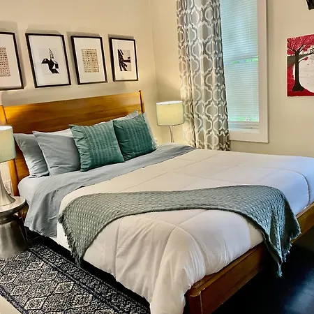 Apartment Beautiful 3br 3ba Duplex Parking Location