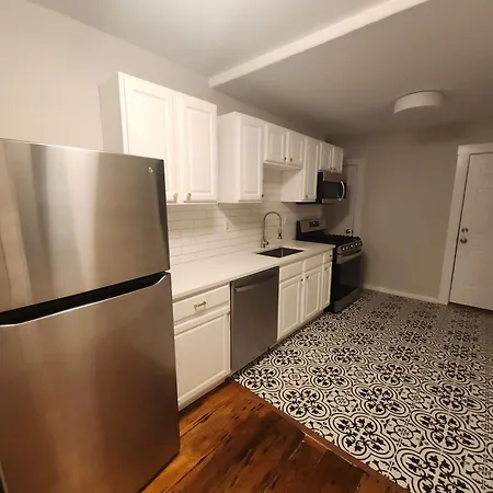 Charming 2-bedroom In The Historic Bunker Hill Area Of Apartment *