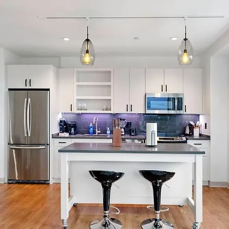 Amazing 2br 2ba Unit By The Lake *