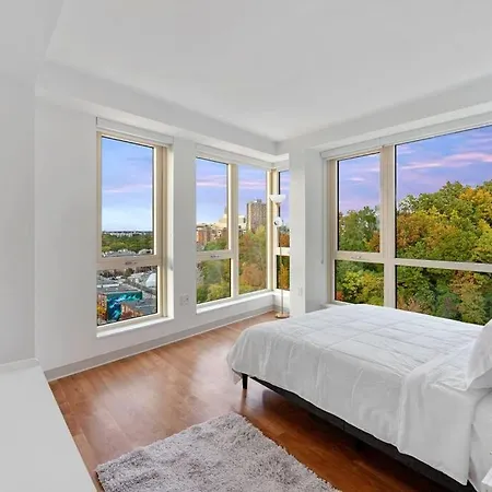 Amazing 2br 2ba Unit By The Lake Apartment *