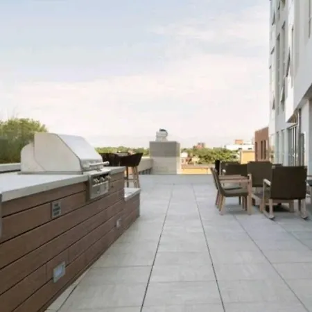 Amazing 2br 2ba Unit By The Lake Apartment Boston