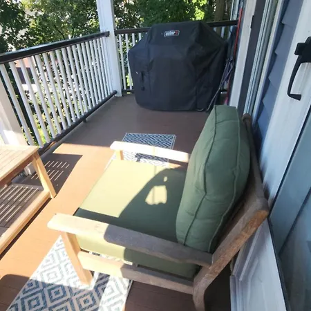 Ultra Convenient Spacious 3 Bedroom