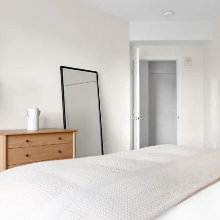E Cambridge 1br W Gym Wd Nr Kendall Sq Bos-572 *