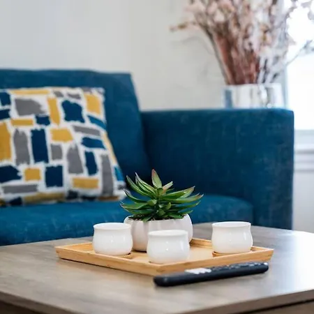14b-newly Renovated, Uniquely Decorated * Boston