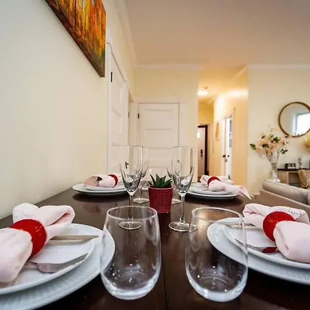 14a-elegant, Newly Renovated In *