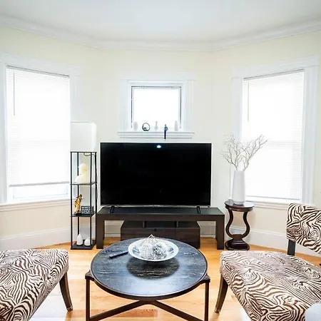 14a-elegant, Newly Renovated In Boston