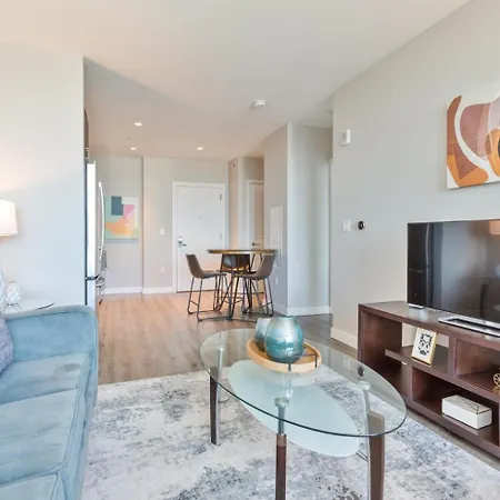 Luxury With Water Views * Boston