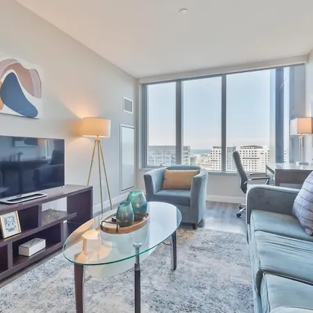 Luxury With Water Views * Boston
