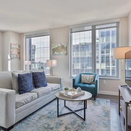 Luxury With Balcony In Seaport * Boston