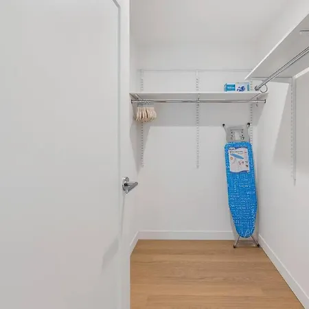 Adorable Modern 2bed 2 Bath Fenway Park Apartment *